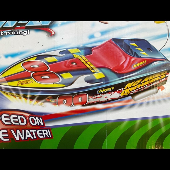 Aqua Racers- The Exciting Speed Boat R/C Toy- Two Speed Boats & Course- Open Box - Picture 11 of 13